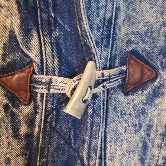Izzi vintage 80s stone washed denim with leather accents long jacket/coat L - Picture 14 of 14
